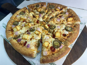 Nashville Hot Paneer Pizza