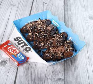 Hot Kitkat Waffles