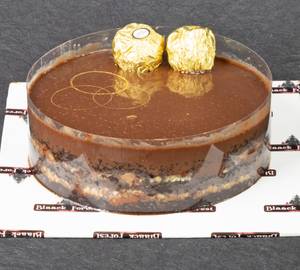 Choco Rocher Cake 500 Gram
