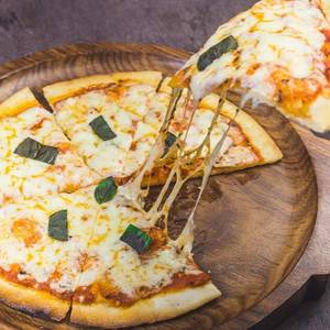 Veg Margarita Pizza