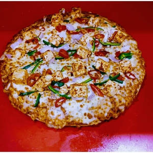 Paneer Chilly Pizza ( 7 Inch)