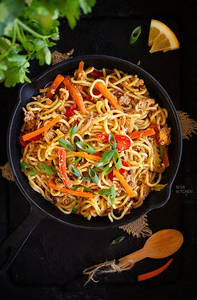 Veg Hakka Noodles