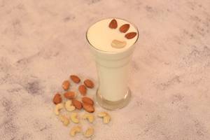 Kesar Elaichi Milkshake