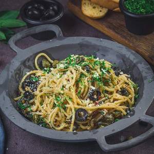 Veg Bbc Aglio Yolio Pasta