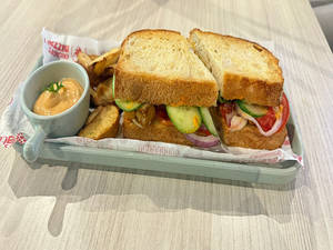California Chicken Club Sub