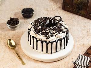 Chocolate Crunch Cake