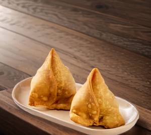 Hot Punjabi Samosa(2)