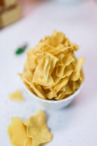 BESAN PAPADI (150 Gm)