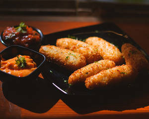 Jalapeno Cheese Poppers