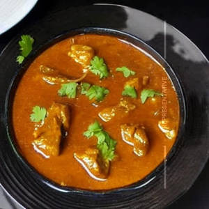Chicken In Garlic Gravy