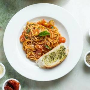 Spaghetti In Neapolitan Sauce