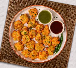 Moong Dal Pakoda [6 Pieces]