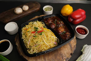 Veg Manchurian Gravy With Veg Hakka Noodles / Veg Fried Rice