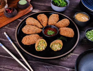 Veg Kurkure Momos [ 6 Pcs ]