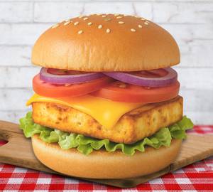 Achari Paneer Burger