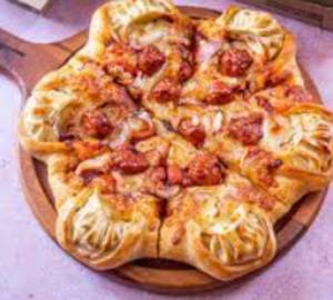 Momos pizza