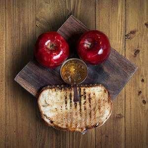 Sourdiugh Breads With Apple Jam