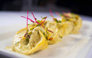 Cappelacci Di Pollo Con Pistachio