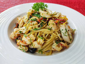 Spaghetti Aglio Olio Frutti Di Mare