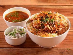 Hyderabadi Chicken Dum Biryani
