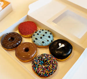 Donuts Bestseller Pack Of 6 Donuts (buy 4 And Get 2 Free)
