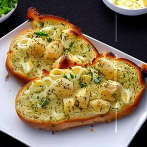 Chicken Garlic Bread