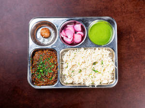 Chicken Masala Rice Thali