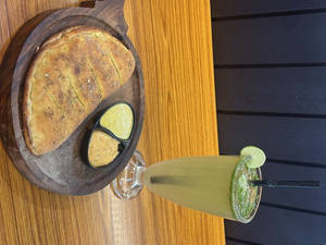 Plain Garlic Bread + Masala Lemonade
