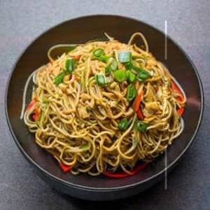Egg hakka noodles