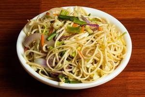 Veg Hakka Noodles