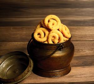 Thenkuzhal murukku