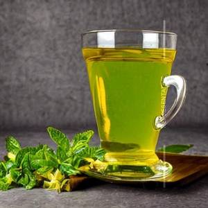 Refreshing jasmine green tea