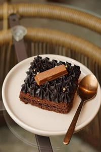 Kitkat Crunch Brownie [1pc]