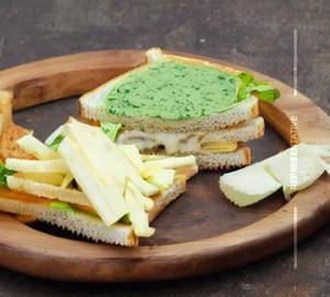 Cheese chutney sandwich