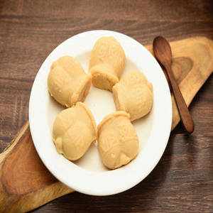 Gur Bhora Talsash Sandesh Big