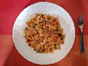 Thakur ji tadka maggi