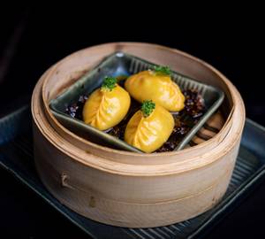 Broccoli Water Chestnut Chilli Cheese Oil dimsums