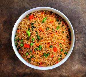 Schezwan veg fried rice