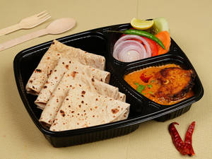 Sarso Wali Fish & 4 Tawa Roti Mealbox [3 Cp]
