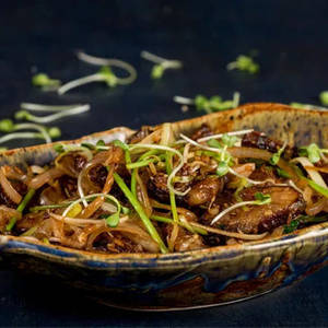 Sliced Lamb With Oyster & Spring Onion Sauce