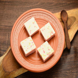 Strawberry Burfi Sandesh