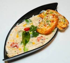 White Sauce Pasta