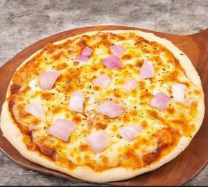 Cheesy onion pizza 6 inches