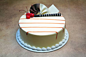 White Chocolate Caramel Cake (1kg)