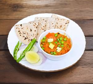 Aloo Matar 250Ml With 2 butter Tawa Roti 