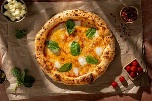 Naples Woodfired Classic Margherita Pizza