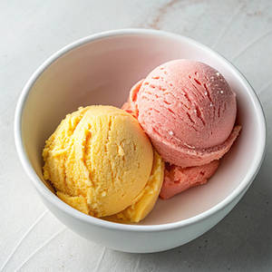 Gelato Al Mango E Fragole