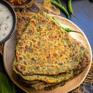 2 palak paneer paratha