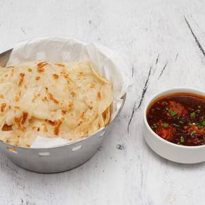 Chilly Chicken Gravy (3 Pcs) + 2 Parota