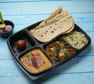 Akkha Masoor Meal Box